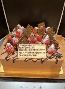 誕生日ケーキ　特注